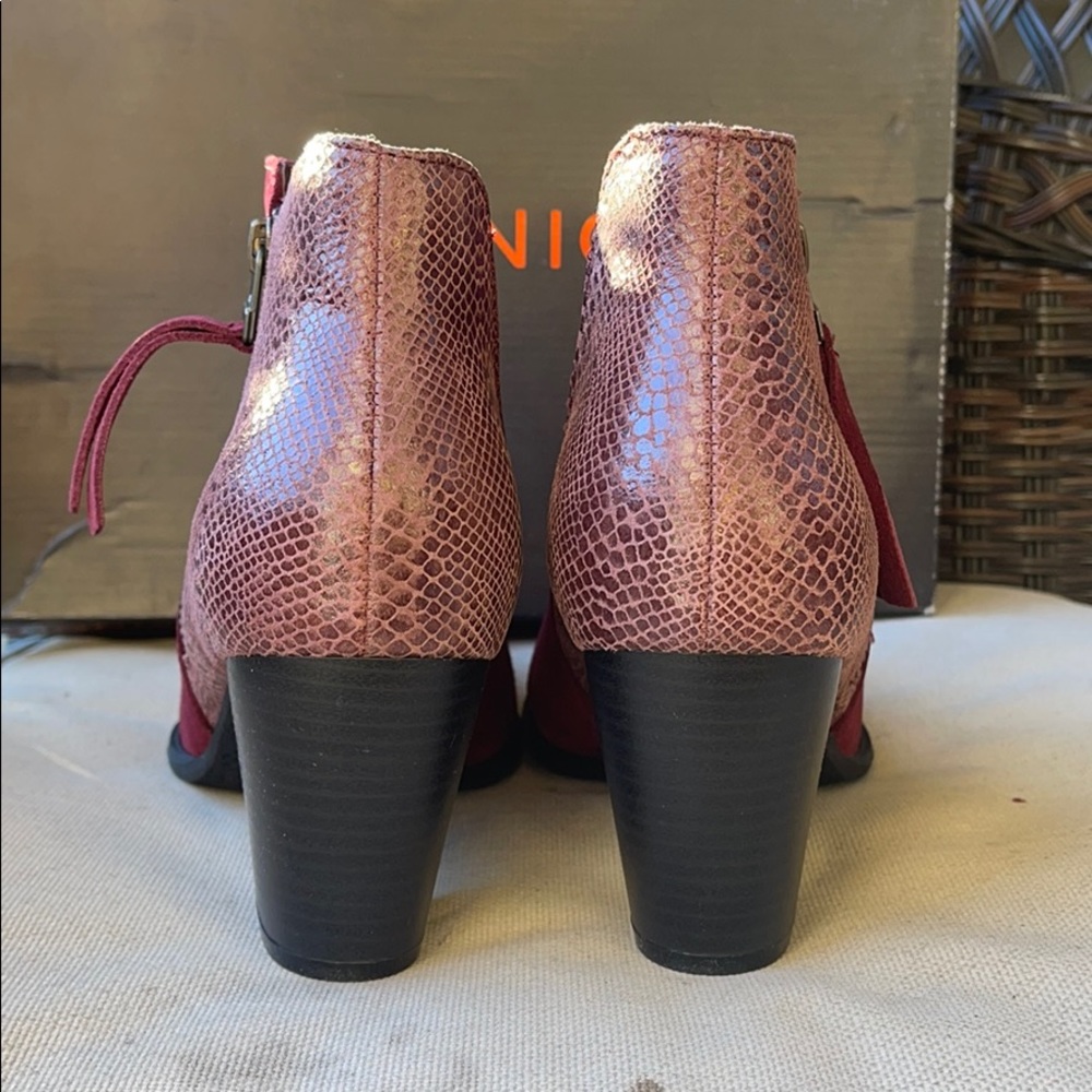 Vionic Anne Boot 11 - Great condition - Picture 4 of 7